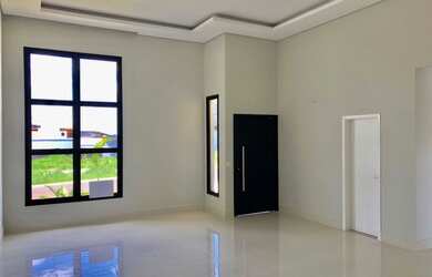 Imagem: A casa em condomínio possui 3 Dormitórios, 4 Banheiros, 2