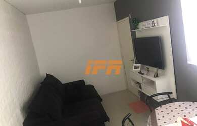 Imagem: O apartamento possui 2 Dormitórios, 1 Banheiro, 1 Vaga na garagem