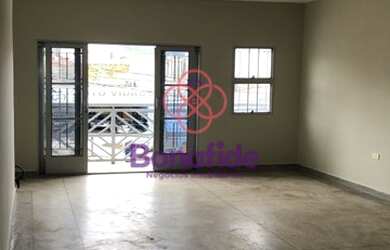 Imagem: O depósito possui 1 Vaga na garagem, 80m² de Área e está