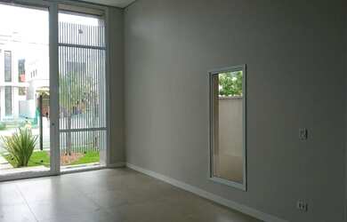 Imagem: A casa em condomínio possui 3 Dormitórios, 3 Banheiros, 2