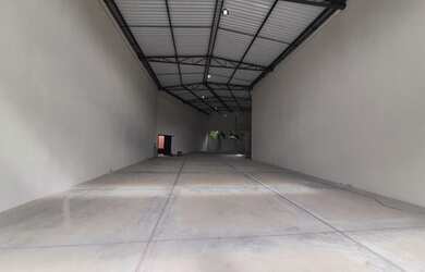 Imagem 10: Galpão ao lado da Rodovia Fernão Dias em Atibaia - SP