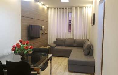 Imagem: O apartamento possui 2 Dormitórios, 1 Banheiro, 1 Vaga na garagem