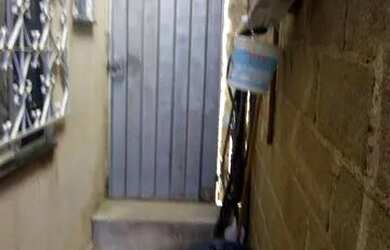 Imagem: A casa possui 3 Dormitórios, 3 Banheiros, 2 Vagas na garagem