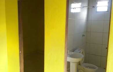 Imagem: A casa em condomínio possui 2 Dormitórios, 1 Banheiro e está