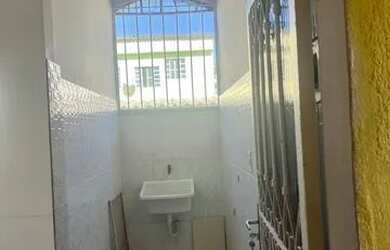 Imagem: A kitnet possui 1 Dormitório, 1 Banheiro, 1 Vaga na garagem