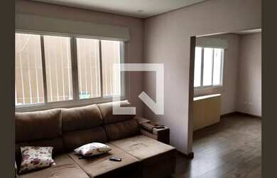 Imagem: A casa possui 2 Dormitórios, 2 Banheiros, 5 Vagas na garagem