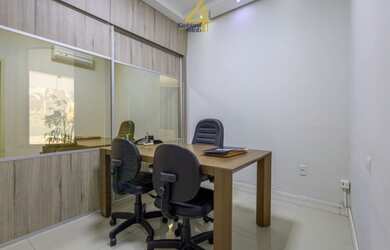 Imagem 6: Sala comercial em frente ao fórum de Tubarão com duas frentes