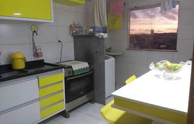 Imagem: O apartamento possui 2 Dormitórios, 2 Banheiros, 1 Vaga na