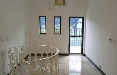 Imagem: O apartamento na cobertura possui 3 Dormitórios, 2 Banheiros