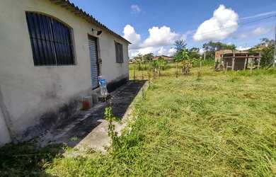 Imagem: A casa possui 1 Dormitório, 1 Banheiro, 5 Vagas na garagem