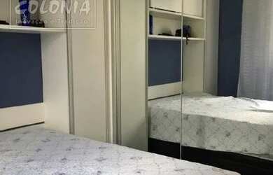 Imagem: O apartamento possui 2 Dormitórios, 1 Banheiro, 1 Vaga na garagem