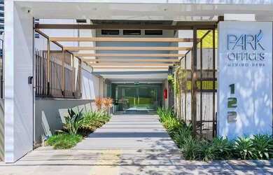 Imagem 6: Sala com 4 Dormitorio s localizado a no bairro Menino Deus em Porto Alegre...