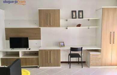 Imagem: O apartamento possui 1 Dormitório, 1 Banheiro, 1 Vaga na garagem