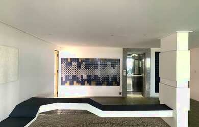 Imagem 2: Edf. Paul Ricard. 192m2. de 750 por 649mil. TROCA por APT Menor. Aceita...