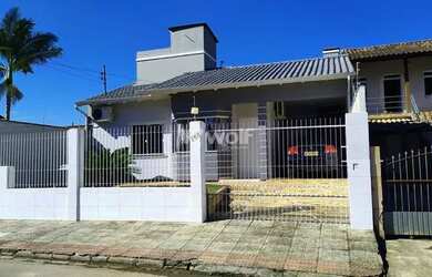 Imagem 4: CASA LOTEAMENTO MADRI. Churrasqueira, 70m² de Área, 1 Vaga na garageme2...