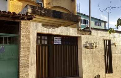 Imagem: A casa possui 1 Dormitório, 1 Banheiro, 1 Vaga na garagem