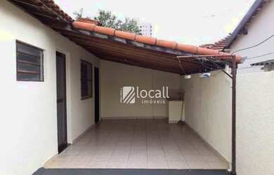 Imagem: A casa possui 2 Dormitórios, 2 Banheiros, 1 Vaga na garagem