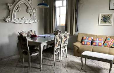 Imagem: A casa possui 4 Dormitórios, 2 Banheiros, 1 Vaga na garagem