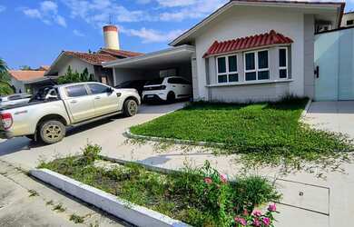 Imagem: A casa em condomínio possui 3 Dormitórios, 2 Banheiros, 5