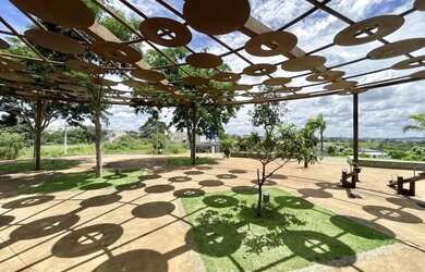 Imagem: O terreno possui 407m² de Área e está localizado em Portal