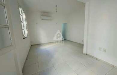 Imagem: O apartamento possui 3 Dormitórios, 2 Banheiros, 93m² de Área