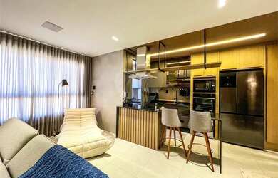 Imagem: O apartamento possui 2 Dormitórios, 2 Banheiros, 2 Vagas na