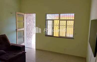 Imagem 2: Casa com três quartos na rua Artur Neiva - jardim Sulacap