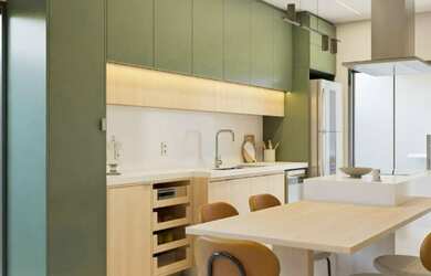 Imagem: A casa em condomínio possui 3 Dormitórios, 2 Banheiros, 2