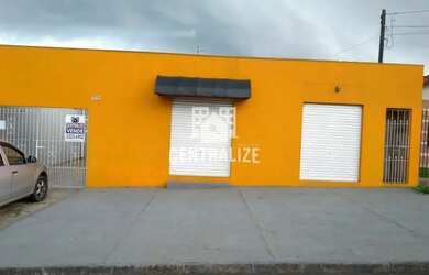 Imagem: A casa possui 2 Dormitórios, 2 Banheiros, 2 Vagas na garagem