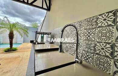 Imagem 10: Casa com 2 suítes, 3 vagas, à venda, 363 m² por R$ 850.000 - Vila Santa...