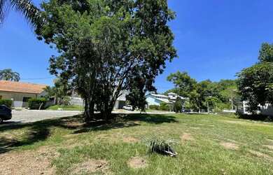 Imagem: O terreno possui 400m² de Área e está localizado em Jacaré