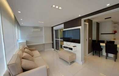 Imagem: O apartamento possui 1 Dormitório, 2 Banheiros, 1 Vaga na garagem