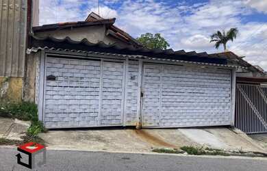 Imagem: O terreno possui 240m² de Área, Imóvel novo e está localizado