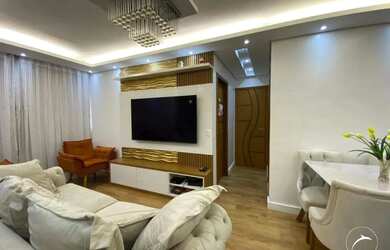 Imagem: O apartamento possui 2 Dormitórios, 1 Banheiro, 1 Vaga na garagem