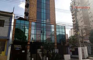 Imagem: O depósito possui 2 Vagas na garagem, 144m² de Área e está