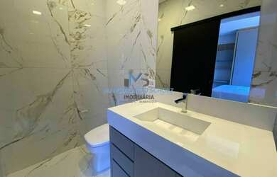 Imagem 13: Casa Alto Padrão. Piscina, Churrasqueira, 202m² de Áreae1 Vaga na garagem