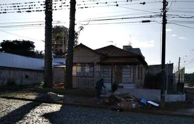 Imagem: O terreno possui 297m² de Área e está localizado em Uvaranas