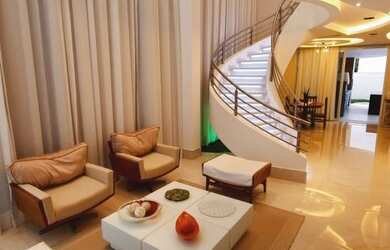 Imagem: A casa em condomínio possui 3 Dormitórios, 4 Banheiros, 4