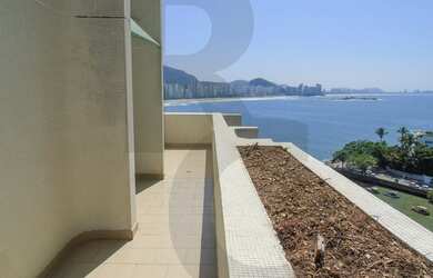 Imagem 3: FRENTE AO MAR Apartamento cobertura com 3 dormitórios