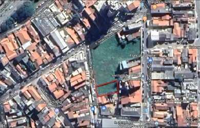 Imagem: O terreno possui 500m² de Área e está localizado em Vila