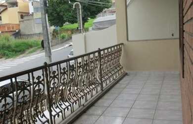 Imagem 7: Linda Casa. Churrasqueira, 250m² de Área, 5 Vagas na garageme3 Dormitórios