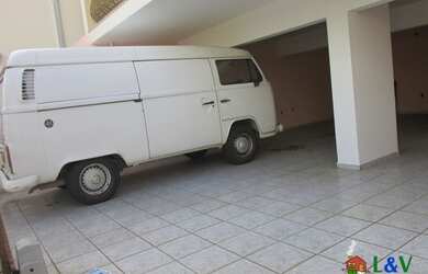 Imagem 3: Linda Casa. Churrasqueira, 250m² de Área, 5 Vagas na garageme3 Dormitórios