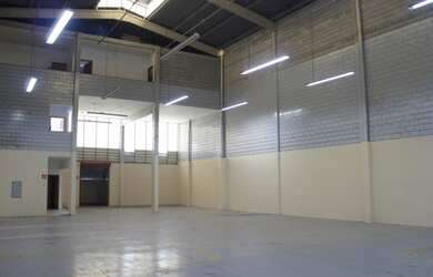 Imagem: O depósito possui 750m² de Área e está localizado em Jardim