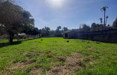 Imagem: O terreno possui 1000m² de Área e está localizado em Jardim