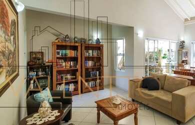 Imagem: A casa em condomínio possui 4 Dormitórios, 4 Banheiros, 4