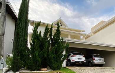 Imagem: A casa em condomínio possui 4 Dormitórios, 4 Banheiros, 5