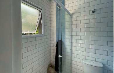 Imagem 15: Espetacular casa NOVA Condomínio Chácara dos Lagos - Piscina borda infinita vista mata pre