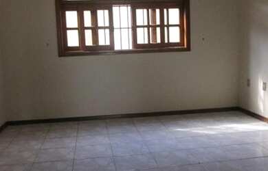 Imagem 5: Linda Casa. Churrasqueira, 250m² de Área, 5 Vagas na garageme3 Dormitórios