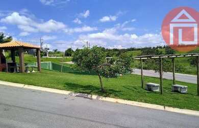 Imagem: O terreno possui 140m² de Área e está localizado em Bragança