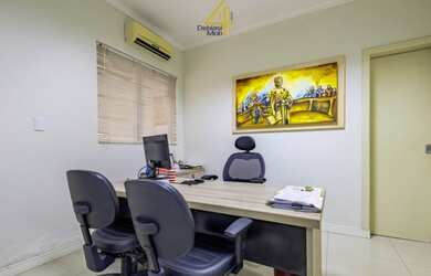 Imagem 5: Sala comercial em frente ao fórum de Tubarão com duas frentes